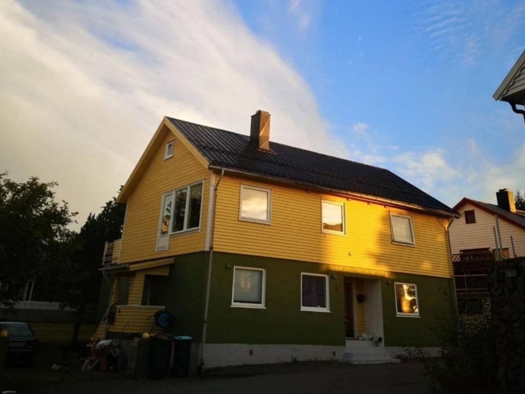 Kule Gule Huset Apartment Сволвер Екстериор снимка