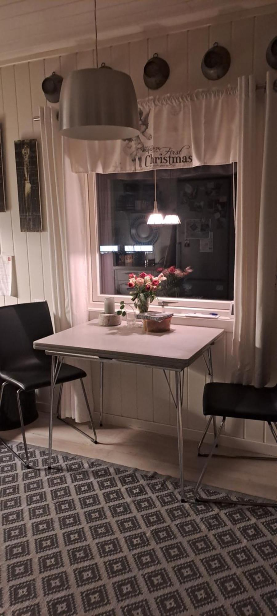 Kule Gule Huset Apartment Сволвер Екстериор снимка